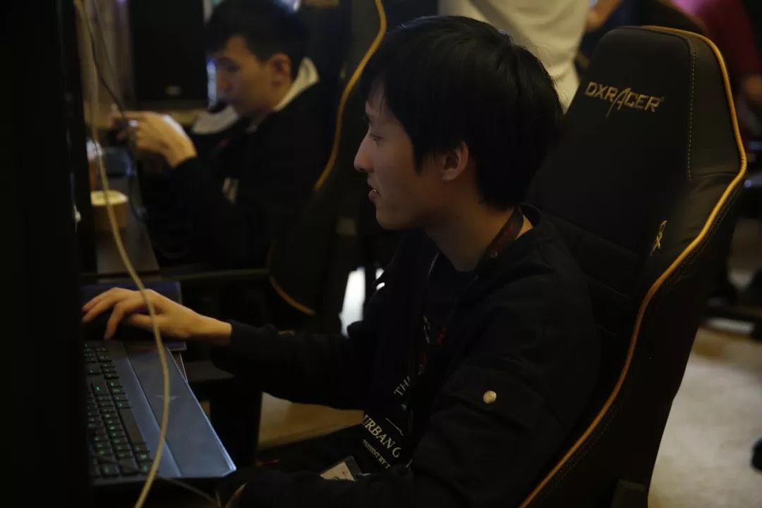 DOTA2 TI东欧预选赛落幕，Bet Boom爆冷击败Outsiders获得了最后的总冠军