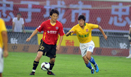 3-0！3-3！疯狂一夜，大巴黎登顶，法兰克福绝平，亚特兰大翻车