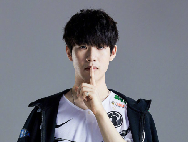 传闻： Sayonara 与 Team Vitality 签约，但将继续为 DVM 效力直到 2026 年